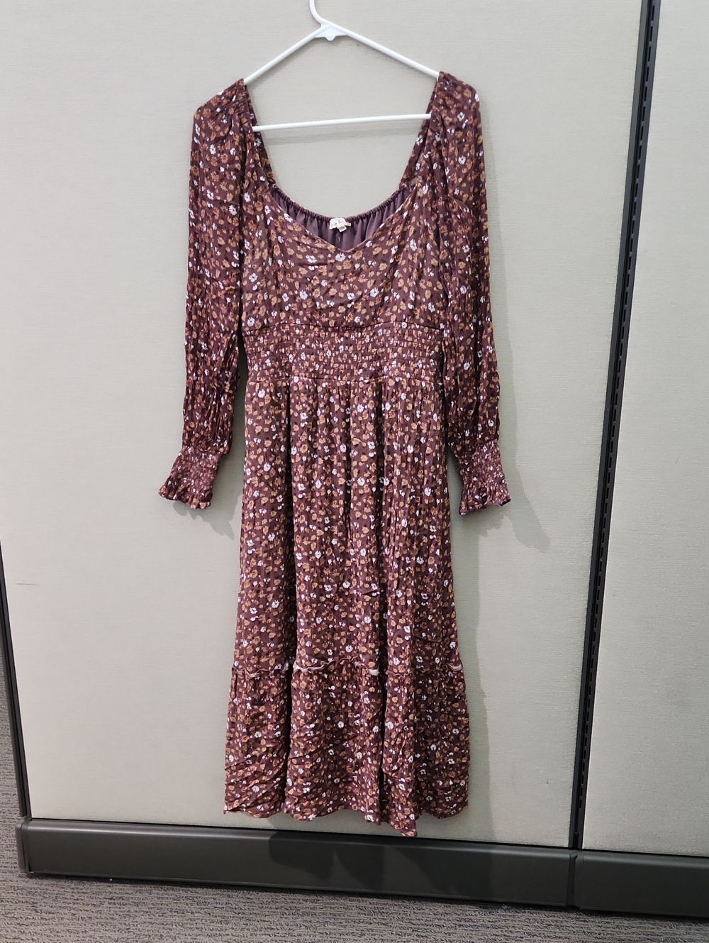 In Loom Floral Dress Size Large